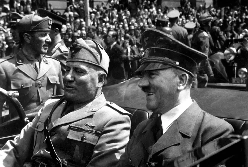 Hitler and Mussolini, a Love-Hate Relationship
