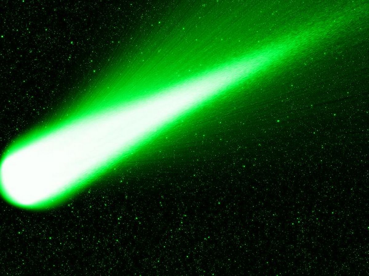 Green Comet Will Fly by Earth for First Time in 50,000 Years History