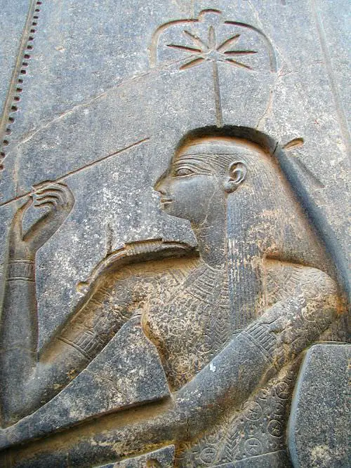 Unveiling the Secrets of Ancient Knowledge: The Science of the Past